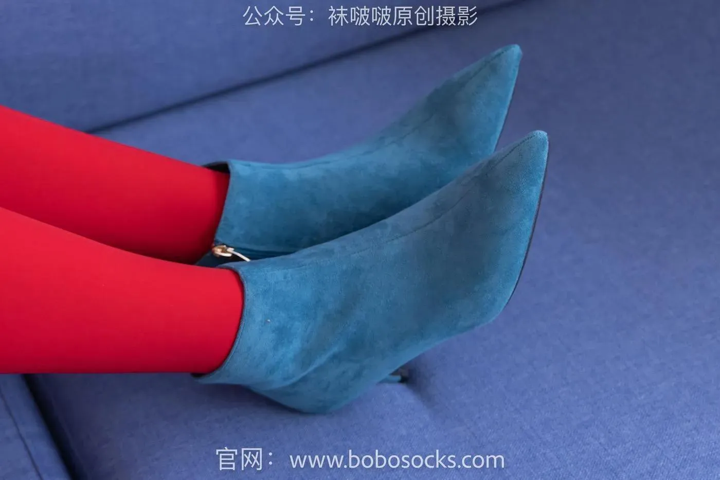 [BoBoSocks袜啵啵]NO.132 小甜豆-aj1板鞋、蓝色短靴、厚黑丝、厚红丝 [145P]插图4